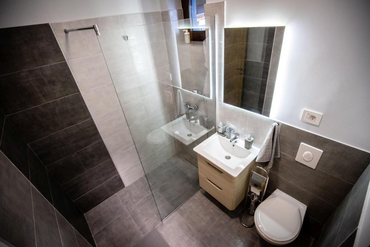 Gray Brick Appartement Subotica Buitenkant foto