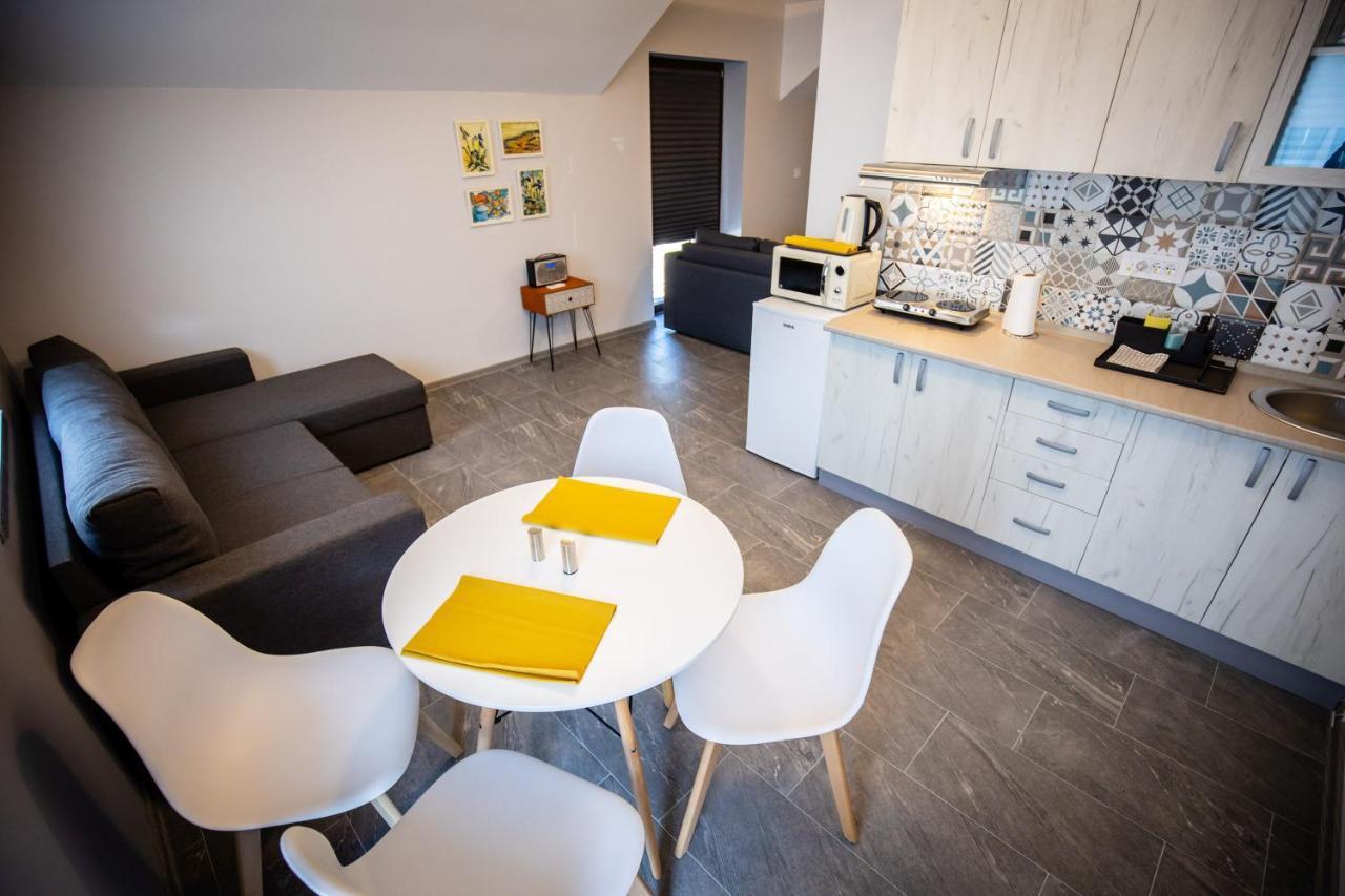 Gray Brick Appartement Subotica Buitenkant foto