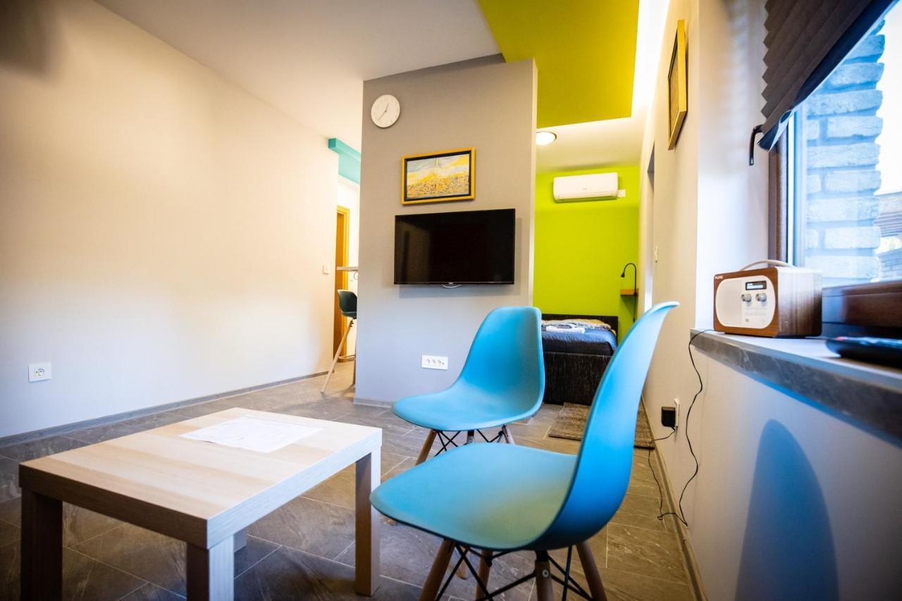 Gray Brick Appartement Subotica Buitenkant foto