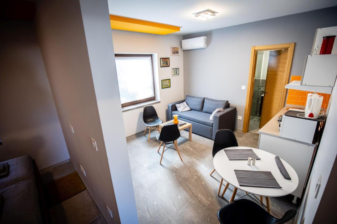 Gray Brick Appartement Subotica Buitenkant foto