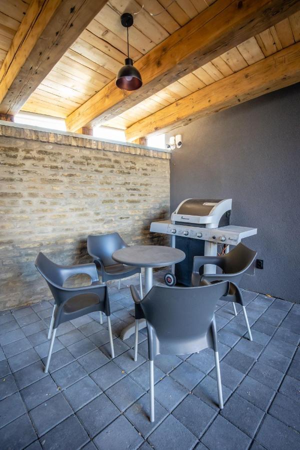 Gray Brick Appartement Subotica Buitenkant foto